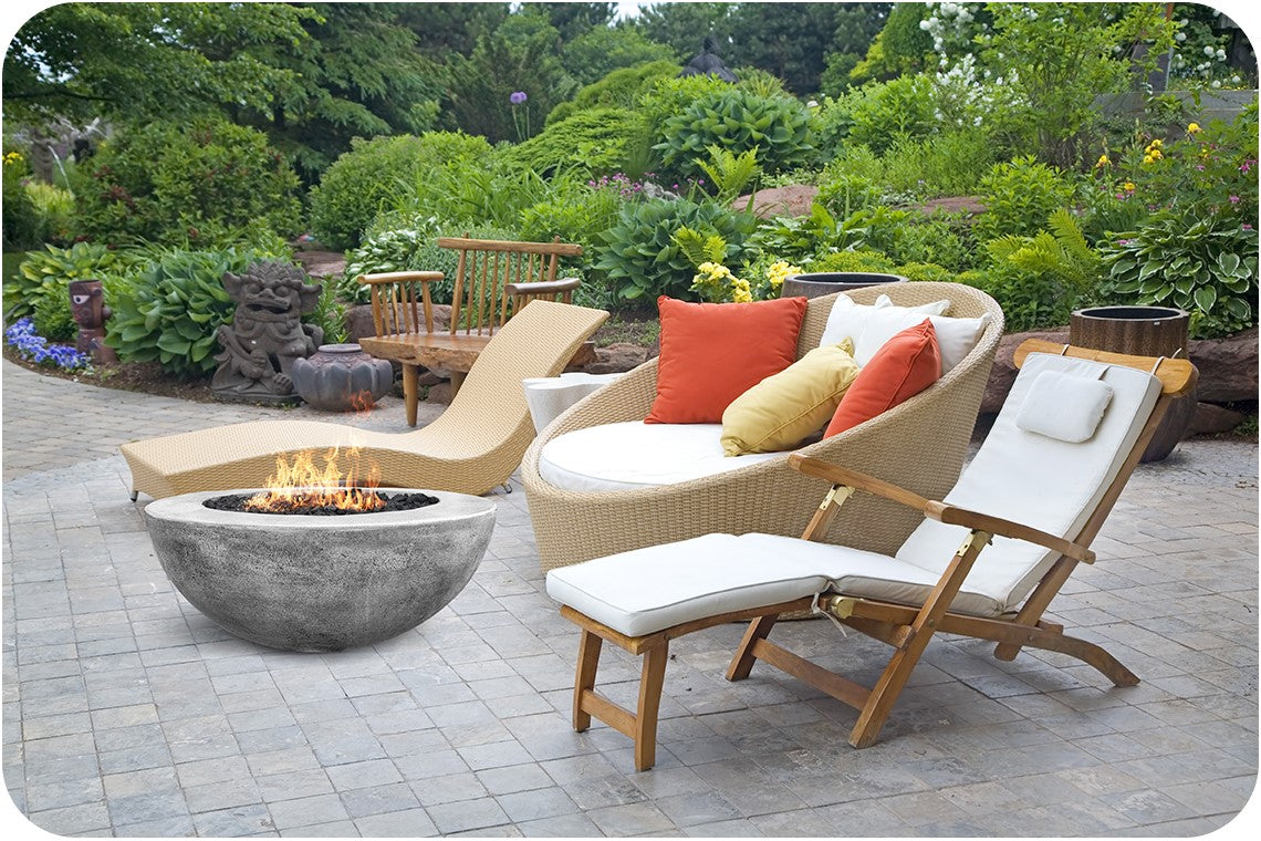 Lifestyle Image of the Moderno 5 Concrete Fire Bowl