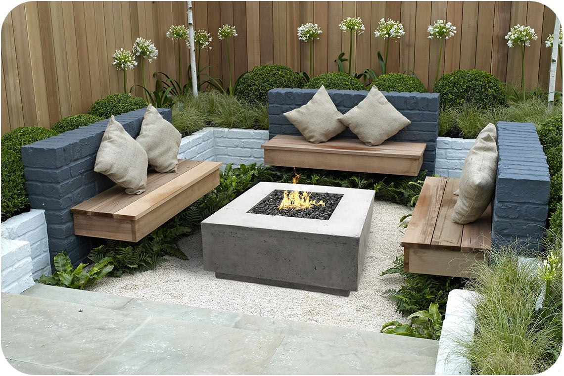 Lifestyle Image of the Tavola 2 Concrete Fire Table