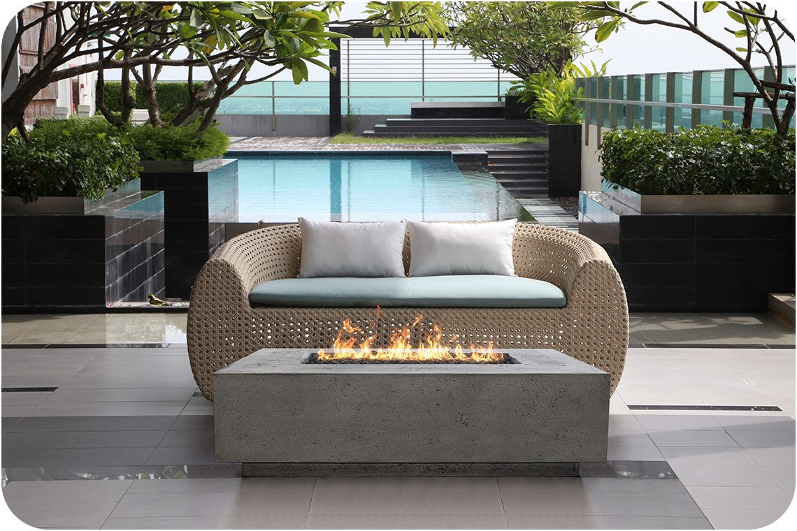 Lifestyle Image of the Tavola 1 Concrete Fire Table